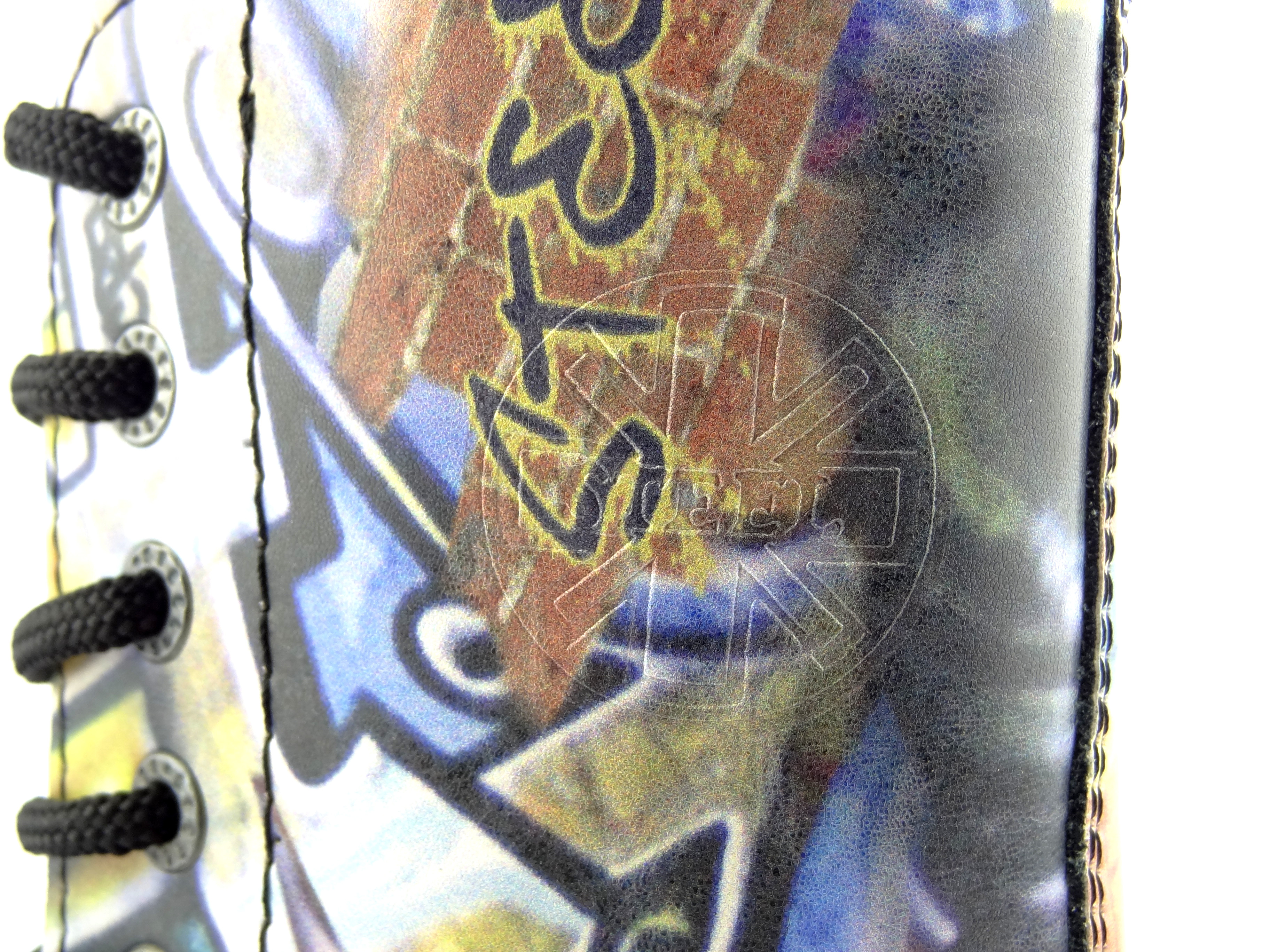 Steel boty 10 dírek 105/106/O/FULL  GRAFFITTI